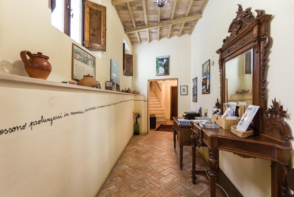 La Loggia Sul Nera Lägenhet Arrone Rum bild