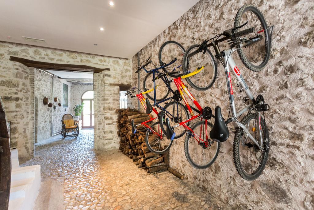La Loggia Sul Nera Lägenhet Arrone Rum bild