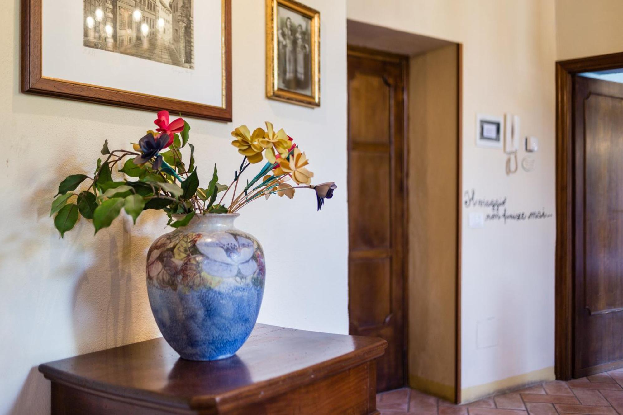 La Loggia Sul Nera Lägenhet Arrone Rum bild