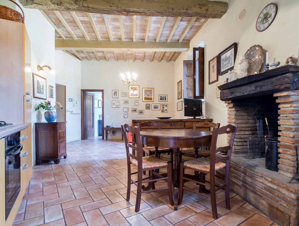 La Loggia Sul Nera Lägenhet Arrone Rum bild